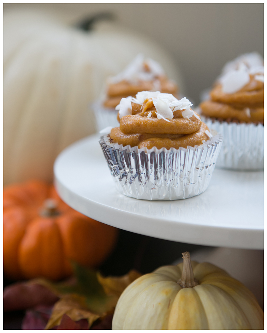 Blog Paleo Pumpkin Muffin Cupcakes with Paleo Pumpkin Frosting-1