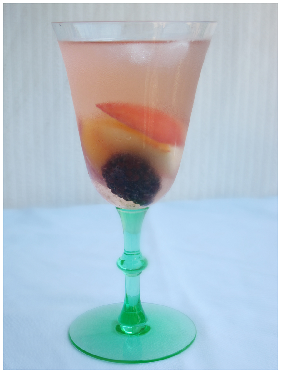 white sangria with summer fruit and berries blog (2)