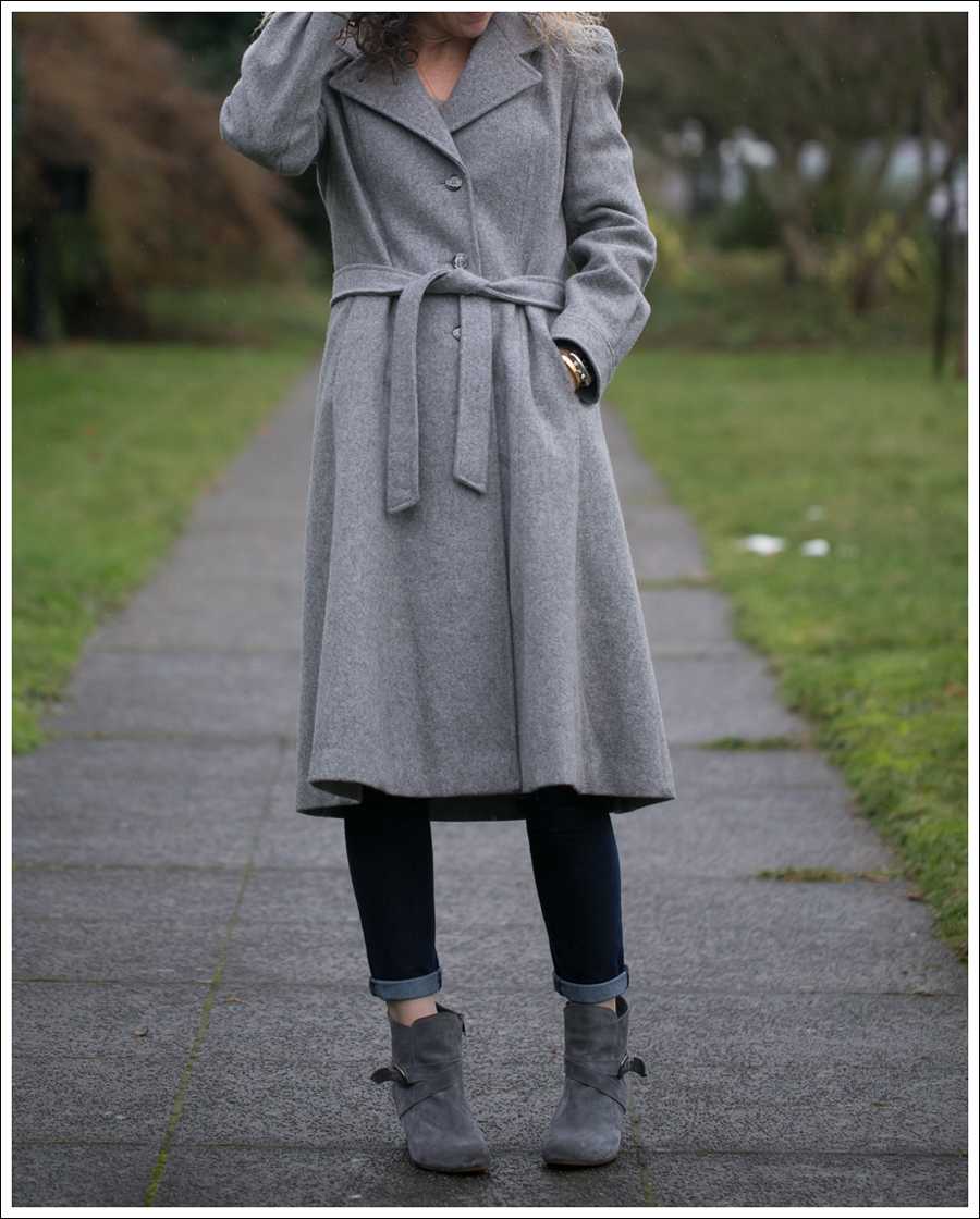 blog-vintage-gray-coat-chelsea-flower-dl1961-lola-kiem-booties-4