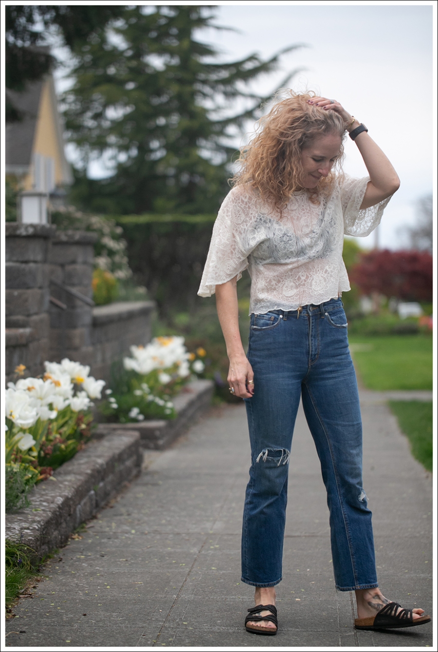 Blog 2 Zara Lace Top La Vie Rebecca Taylor High Waist Jeans Birkenstock Granada-61